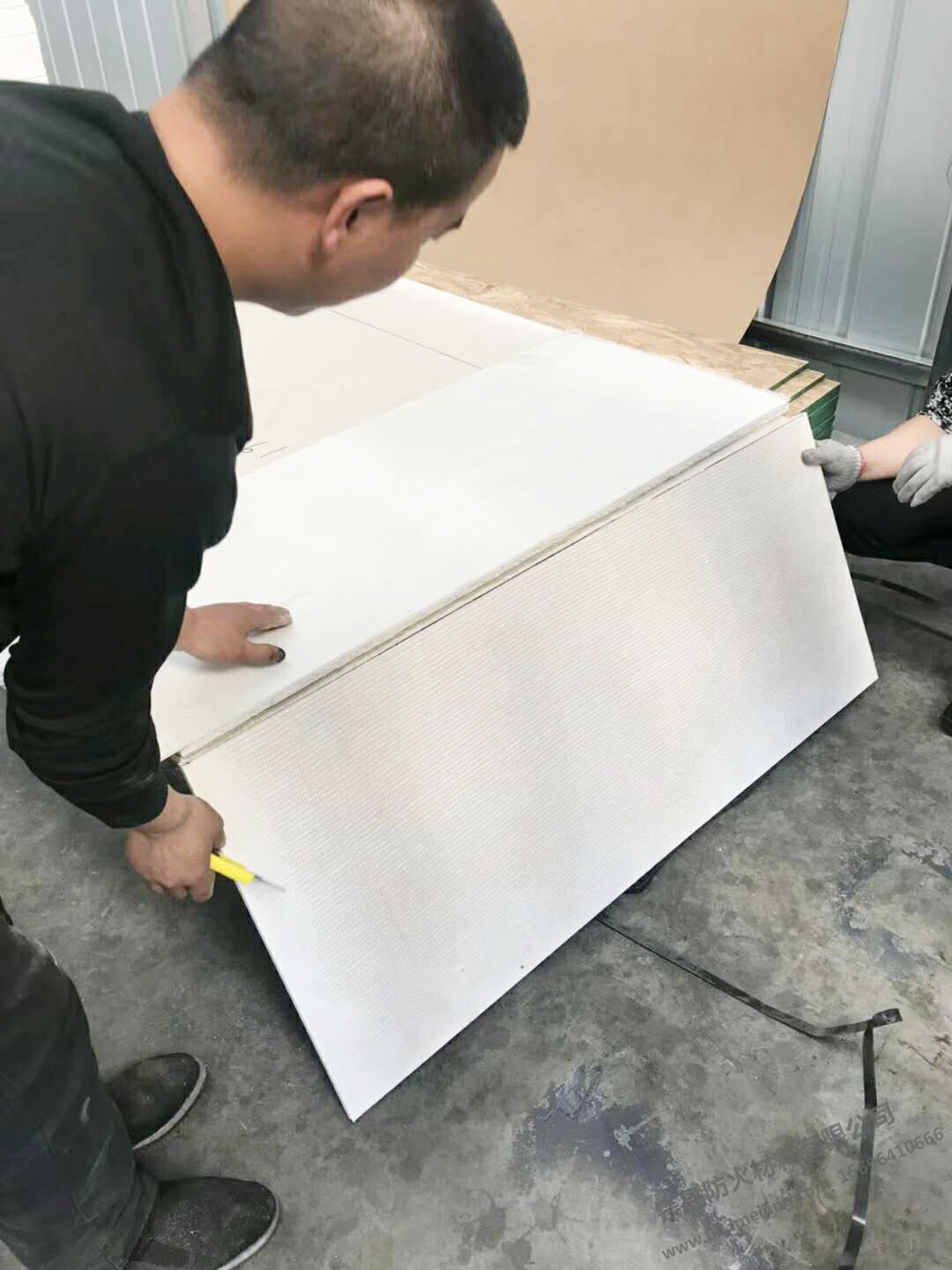 镁晶A级防火板施工全攻略 高效安装技巧与注意事项